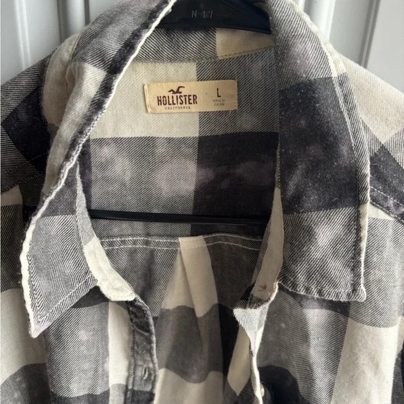 Hollister Monochrome Checkered Shirt - Picture 2 of 2